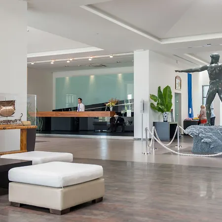 Astir Odysseus And 5* Kosz