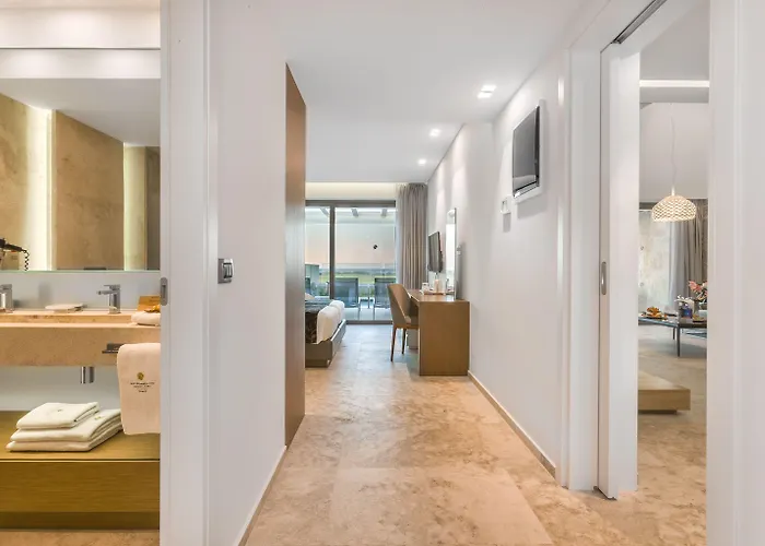 Resort Astir Odysseus And 5*